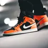 Nike Air Jordan 1 Mid (554724-062)
