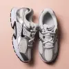 Кроссовки Nike V5 RNR (GS) (HQ6411-100)