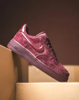 Кроссовки Nike W AIR FORCE 1 07
