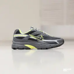Nike Initiator 
