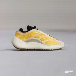 Кроссовки Adidas Yeezy 700 V3