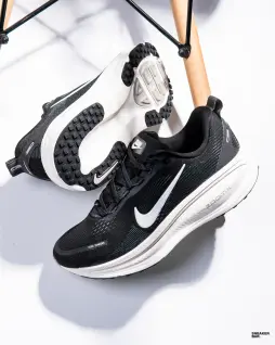 Кроссовки Nike Vomero 18