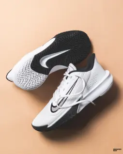 Кроссовки Nike Precision VII