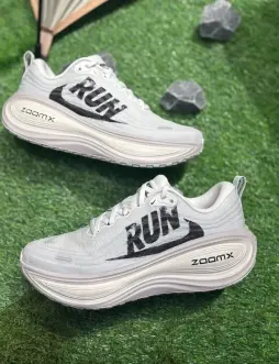 Кроссовки Nike Vomero Run Plus