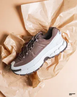 Кроссовки Nike Zoom Vomero Roam W 