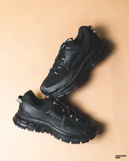 Кроссовки Nike Zoom Vomero Roam