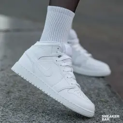 Кроссовки Jordan 1 Mid (GS) 