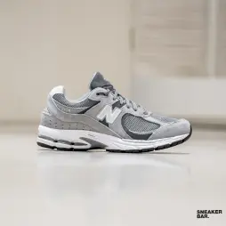 New Balance 2002R 