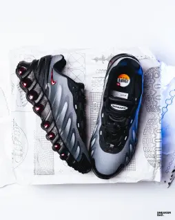 Кроссовки Nike Air Max DN8