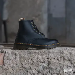 Dr. Martens Vegan 101 