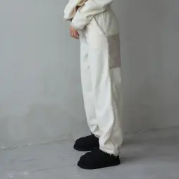 Tassha Yu Fleece Sweatpants Cookie 