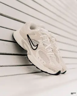 Кроссовки Nike W V5 RNR