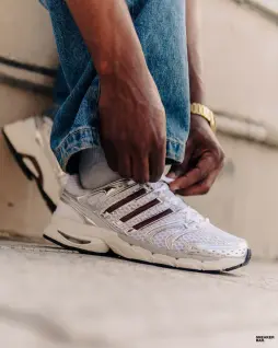 Кроссовки Adidas Adistar Control 5