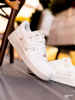 Кроссовки Nike Air Force 1 '07 LX