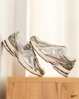 Кроссовки New Balance 1906R