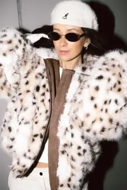 Шуба Tassha Yu Fox Vibe Shubka 2025 