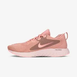 Nike Legend React 